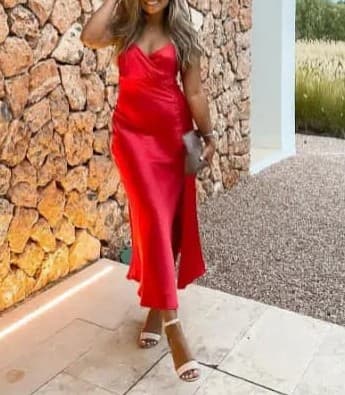 Magnífico vestido satén rojo largo