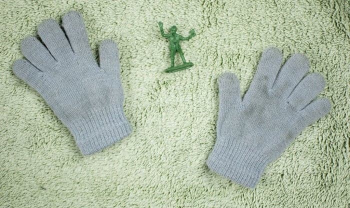 Pasos para lavar guantes de lana