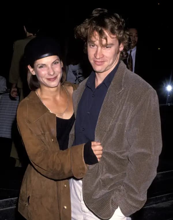 Celebridades que rompieron en los 90 Sandra Bullock y Tate Donovan