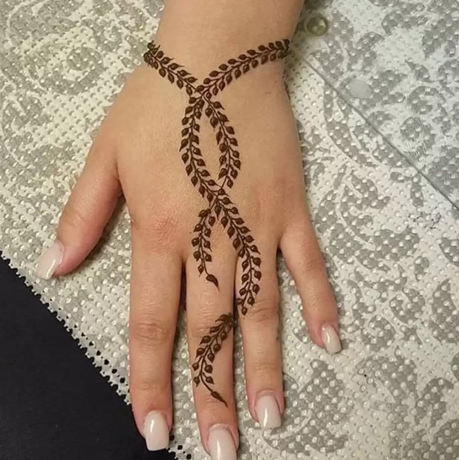 Tatuajes de vid de henna