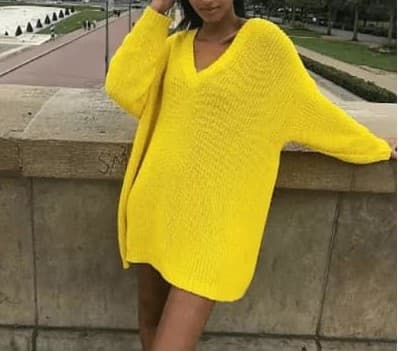 Vestido suéter holgado amarillo brillante
